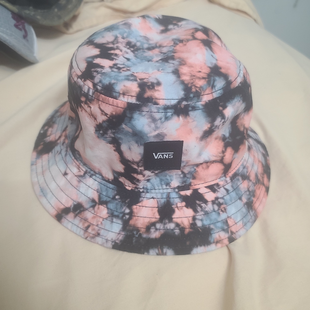 Vans Tie-Dye Bucket Hat